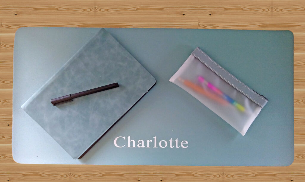 Kinderschreibtisch Zubehör Schreibunterlage / SALTO Kindermöbel München