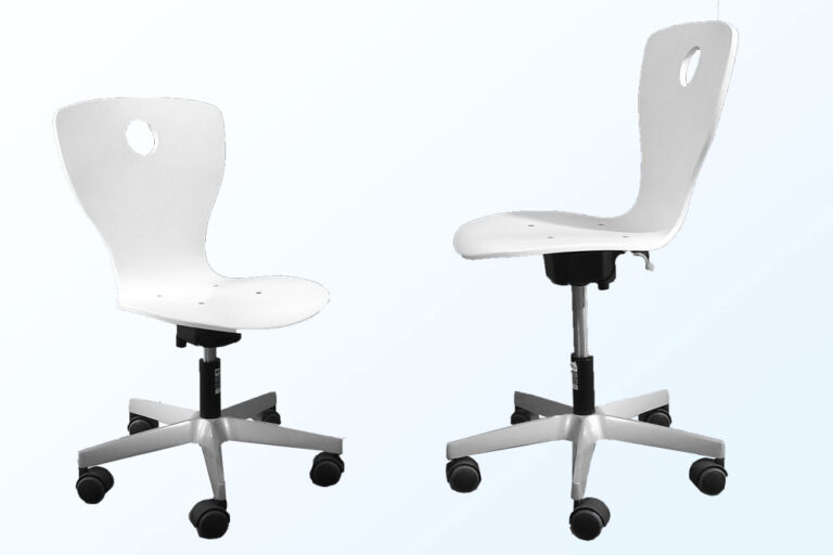 höhenverstellbarer Kinderdrehstuhl KINTO / SALTO Kindermöbel München