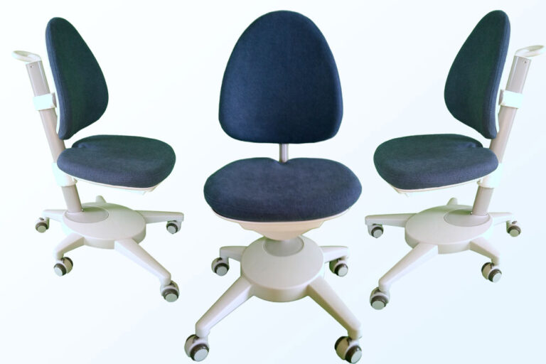 ergonomischer, höhenverstellbarer Kinderdrehstuhl SINO blau / SALTO Kindermöbel München / Moll