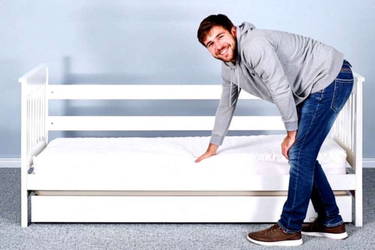 Kinderbett Matratze / SALTO Kindermöbel München