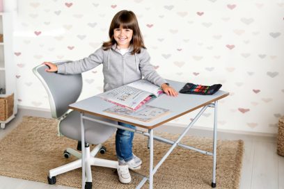 mitwachsender Kinderschreibtisch KINTO / SALTO Kindermöbel München / gallery / Eiermann